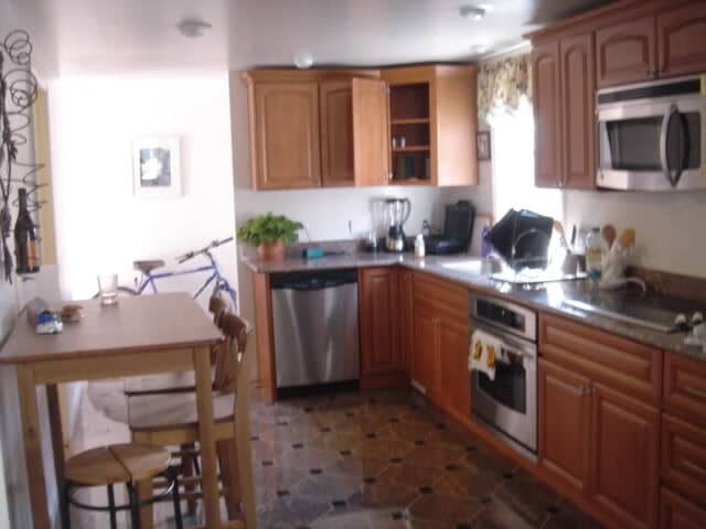 Kitchen - 908 23rd Ave