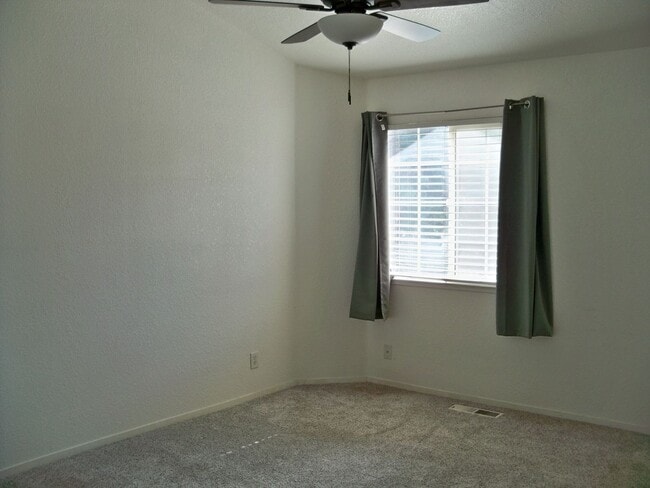 Building Photo - Two Story In East Modesto