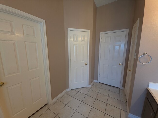 Building Photo - 19406 Stillhouse Dr