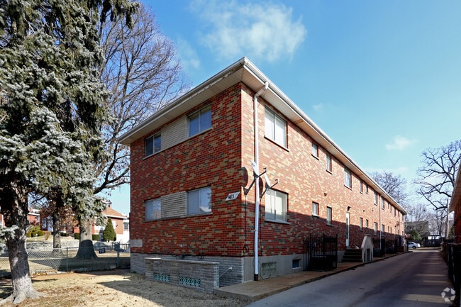 Building Photo - 4838 S Broadway