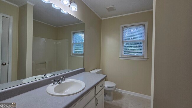 Building Photo - 31 Springfield Ct