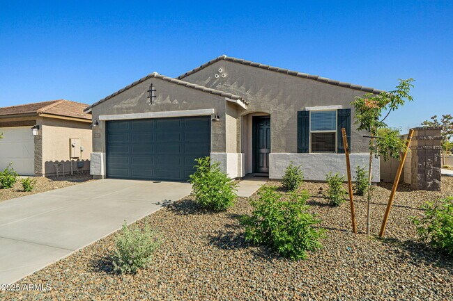 Primary Photo - 16006 W Cottontail Ln