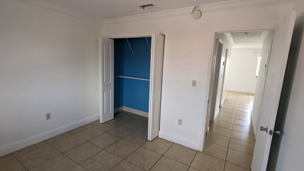 Building Photo - 7255 W 24th Ave
