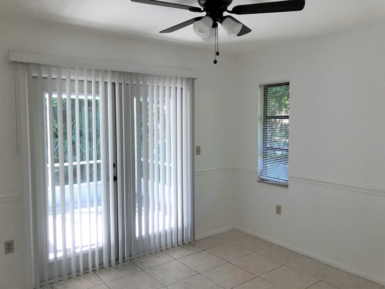 Building Photo - 2387 Datura St