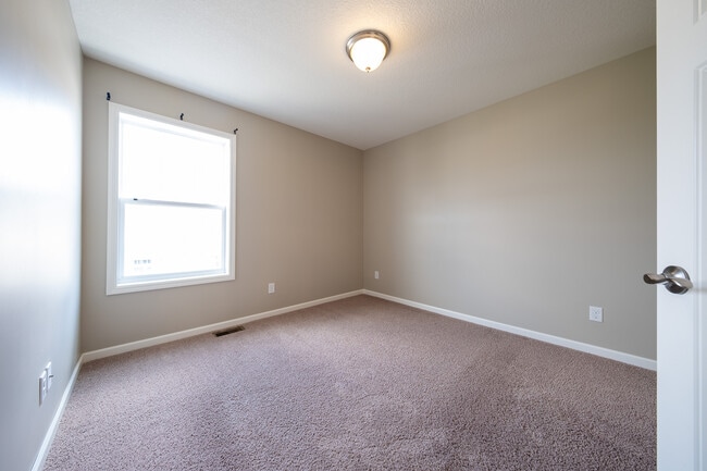 Building Photo - 8279 Norwood Ln N