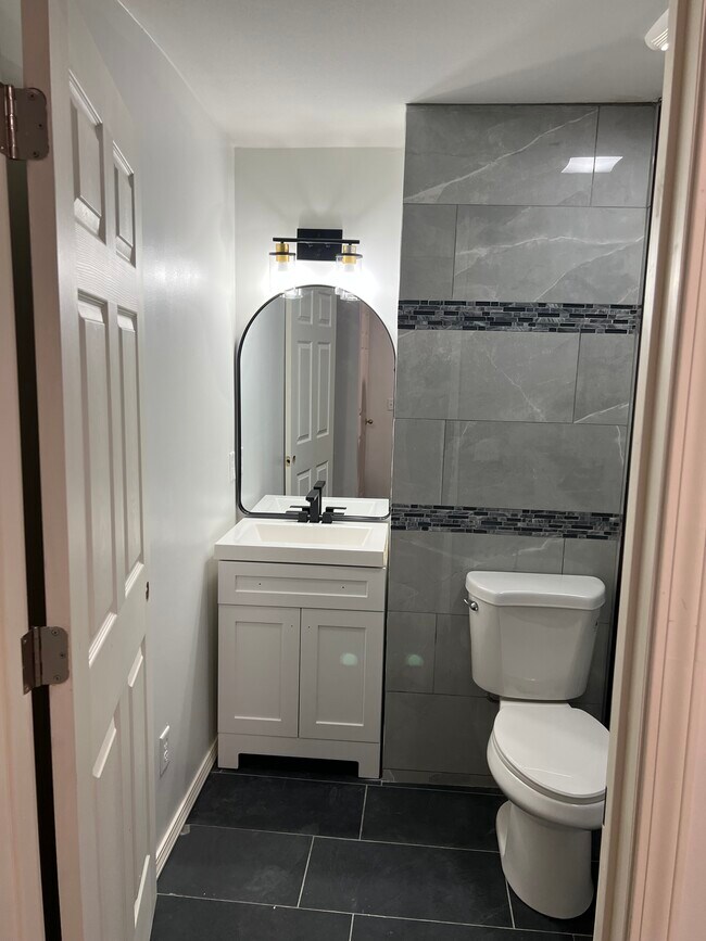 Building Photo - 1114 Abercorn St