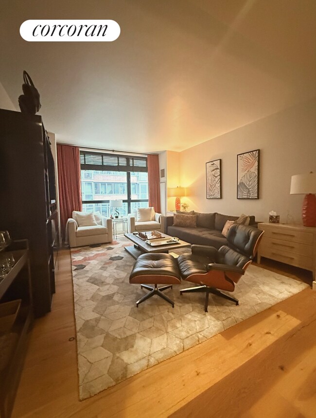 Primary Photo - 540 W 28th St