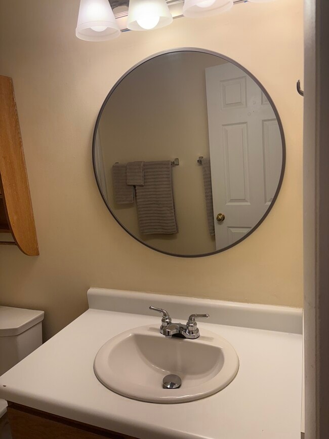 Building Photo - 217 Foss St W