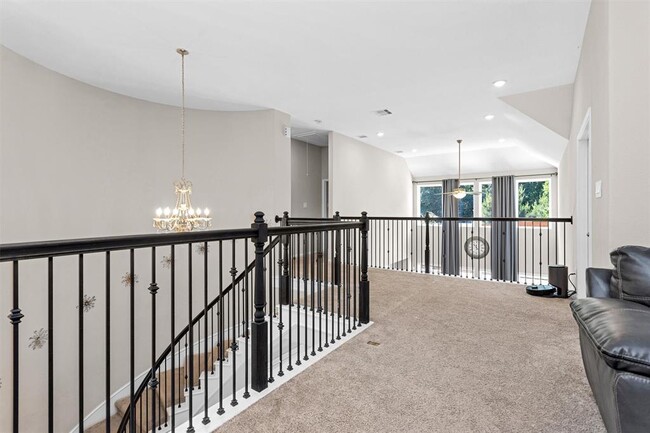 Building Photo - 2058 Woodland Pine Ct