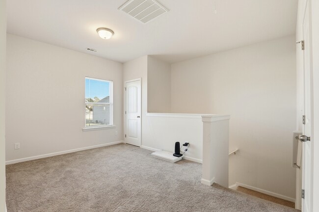 Building Photo - 103 S Torrent Ct