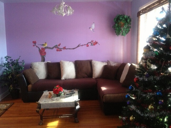 Building Photo - 221 E Potomac St