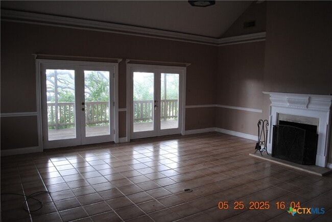 Building Photo - 817 Santa Maria Rd