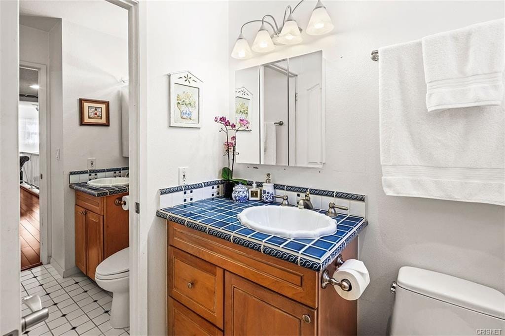 Full and Half Baths - 22133 Burbank Blvd