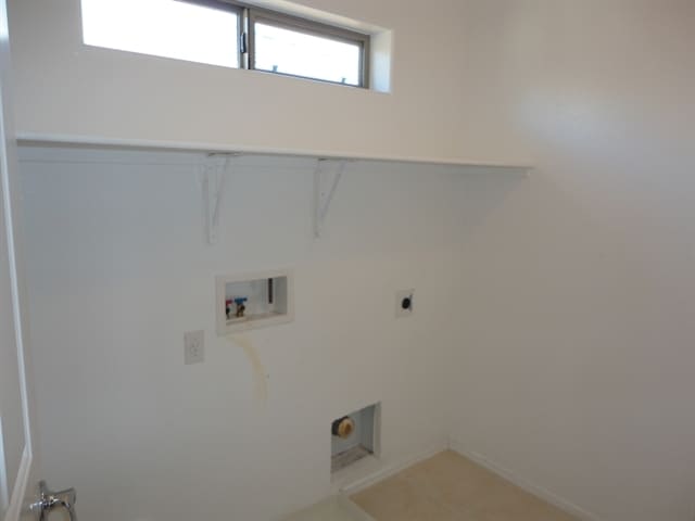 Building Photo - 1328 E Weatherby Way