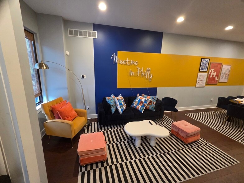 Building Photo - 539 McKean St