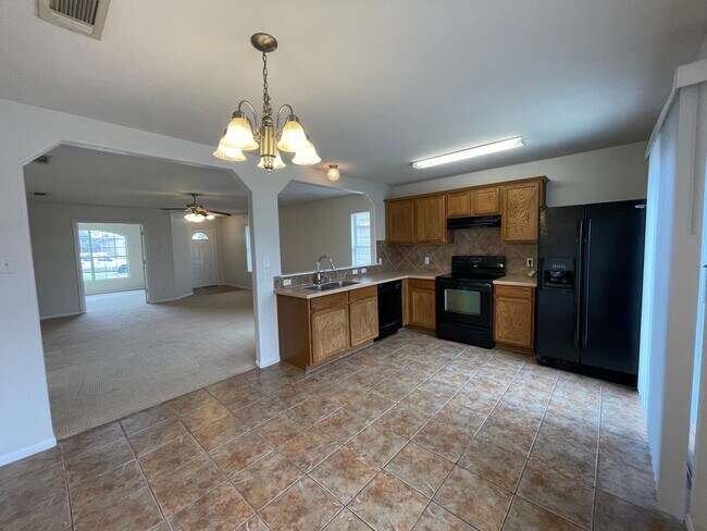 Building Photo - 3-Bedroom House for Rent in Killeen