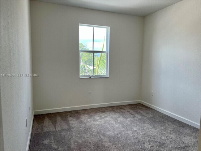 Building Photo - 12713 NW 24th Ave