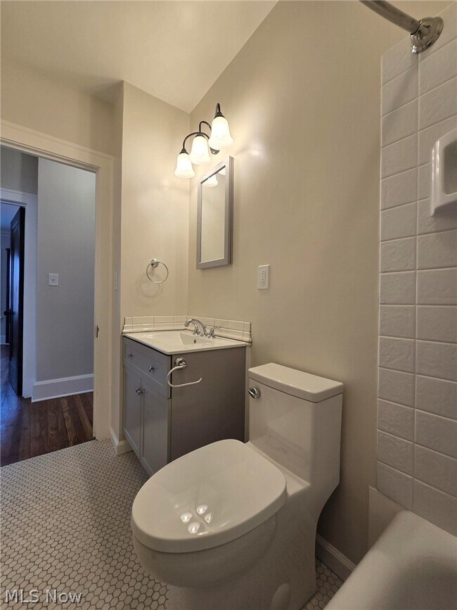 Building Photo - 13839 Clifton Blvd