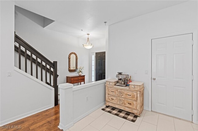 Building Photo - 941 Hampton Cir