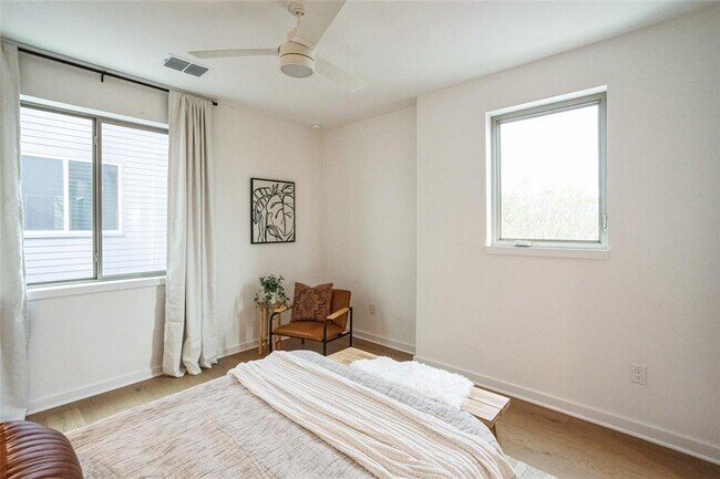 Building Photo - 700 Denson Dr