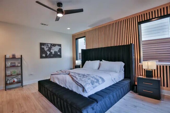 Building Photo - 2203 Thornton Rd