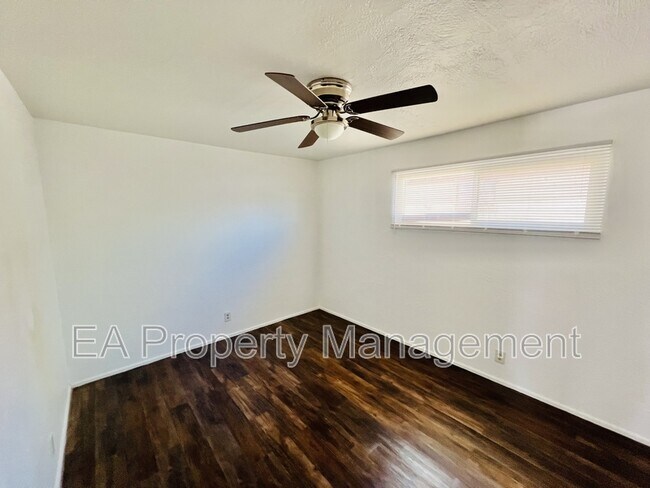 Building Photo - 1129 Georgia St SE