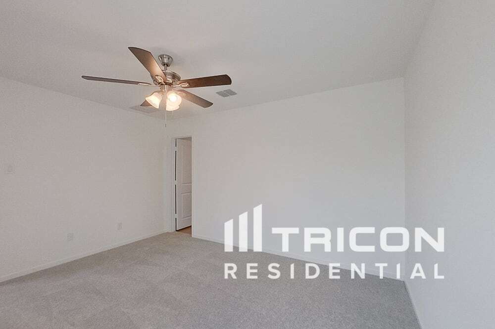 Building Photo - 907 Ponderosa Ln