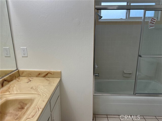 Building Photo - 13235 Palm Pl