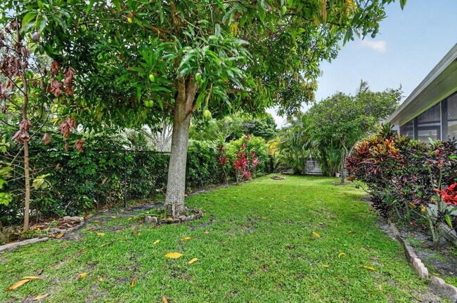 Building Photo - 1080 Salmon Isle