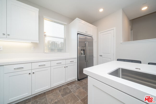 Building Photo - 3015 Tallahassee Ln