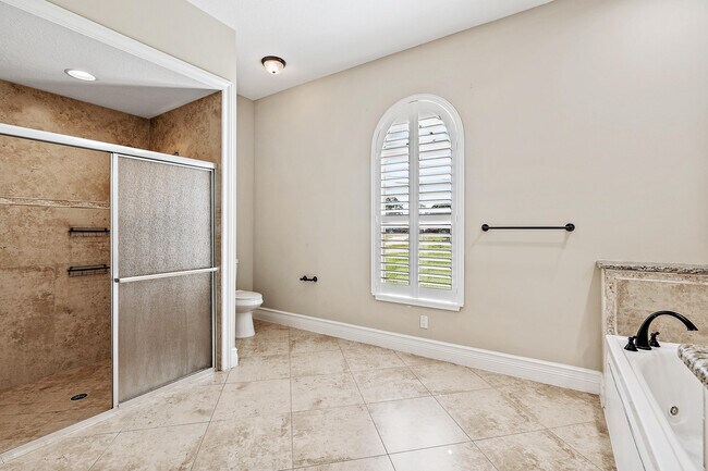 Building Photo - 703 Ramie Ct