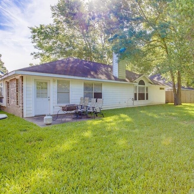 Building Photo - 22703 Tree House Ln