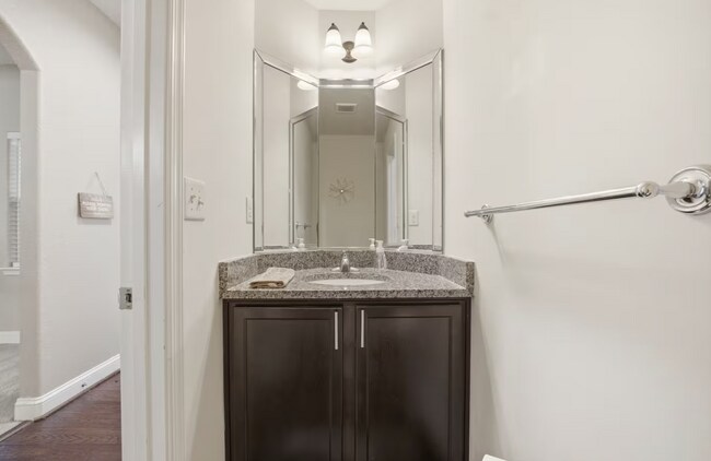 Building Photo - All-Inclusive Room in Stylish Kempsville Condo w/ Garage