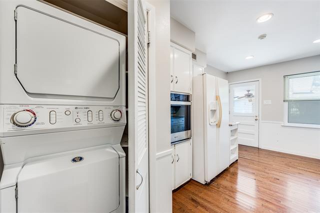 Building Photo - 3580 Ainsworth Dr