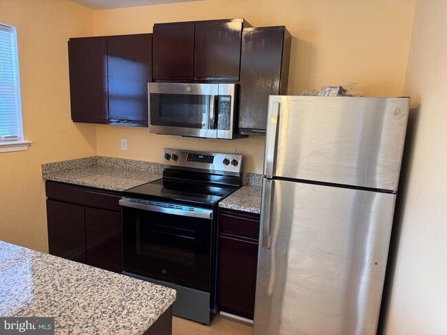 Building Photo - 132 Rosie Dr