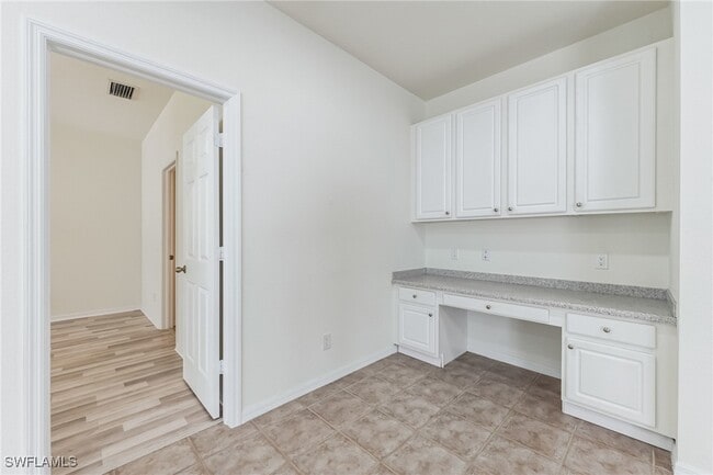 Building Photo - 8190 Silver Birch Way