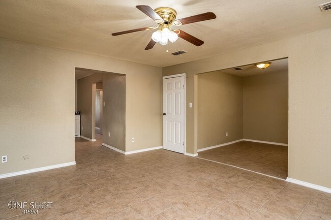 Building Photo - 3632 Clinton St