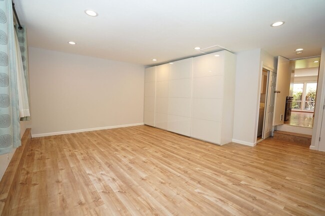 Building Photo - Beautiful Updated San Jose Home!