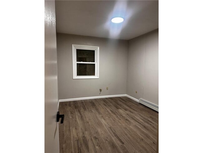 Building Photo - 453 13th Ave NW