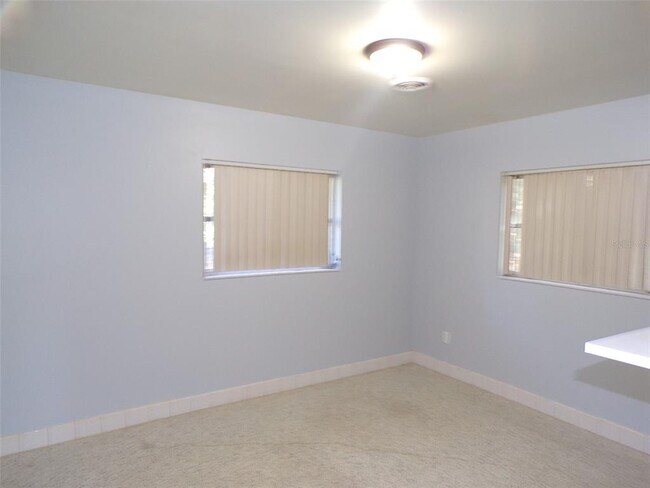 Building Photo - 2982 SE 110th St