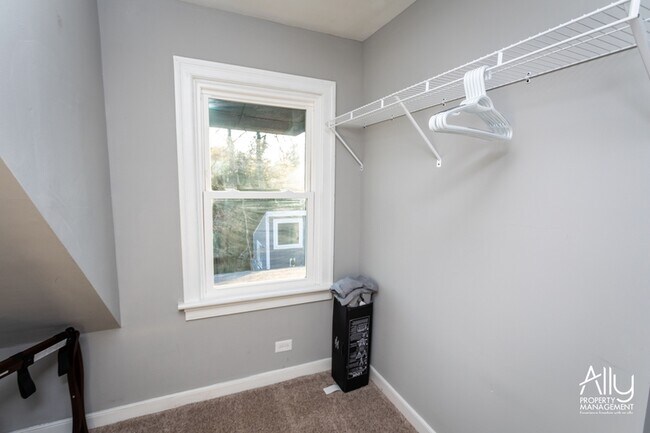 Building Photo - 1304 Belleview Ave