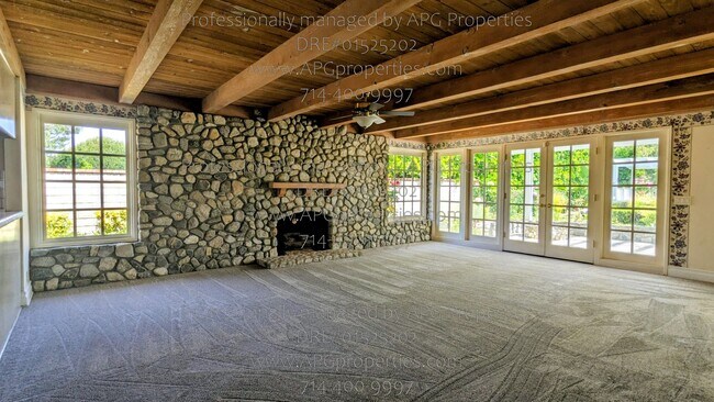 Building Photo - 460 S Bridge View Dr