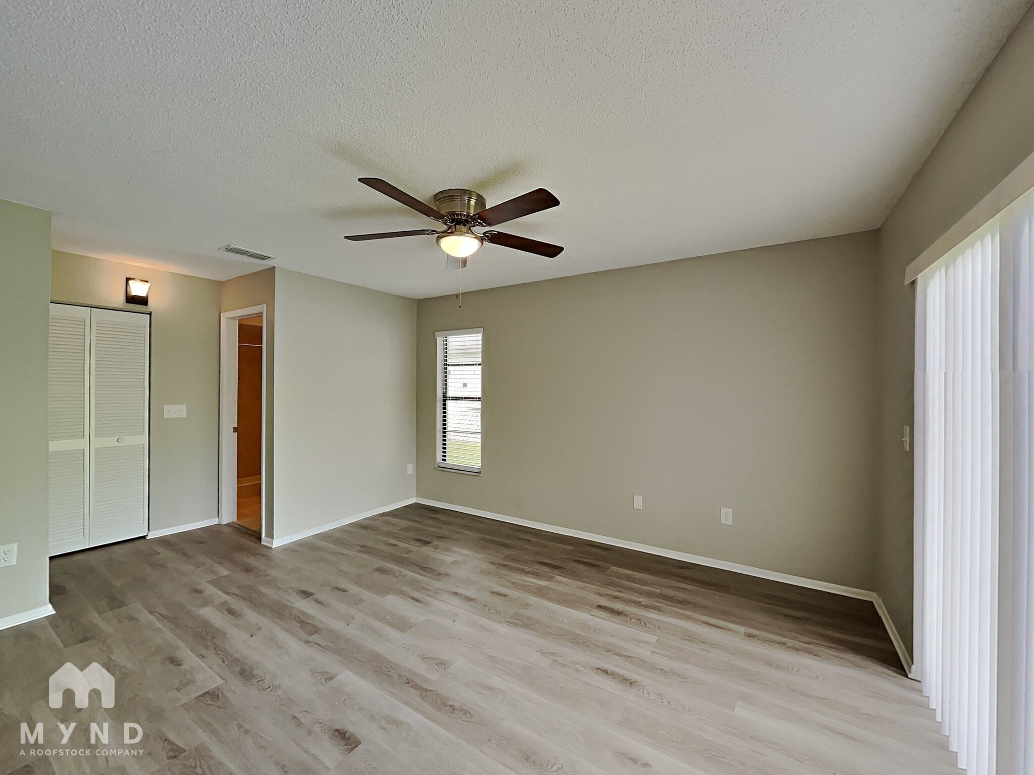 Building Photo - 7830 Seasons Ln