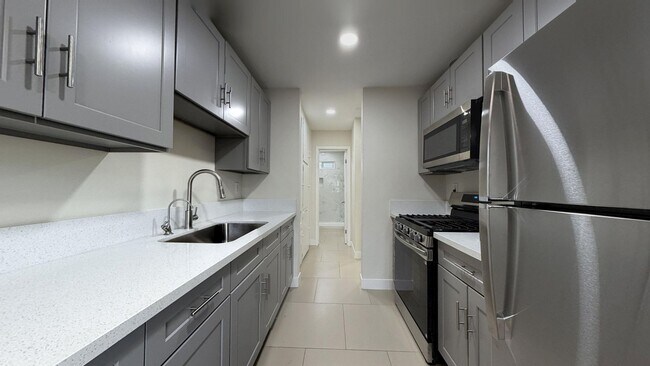 Building Photo - 3980 Cedar St