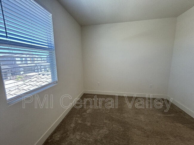 Building Photo - 3226 Tibidabo St