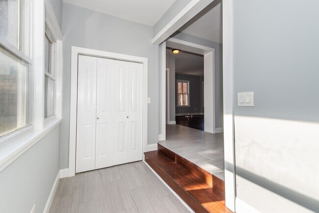 Building Photo - 894 AVENUE C