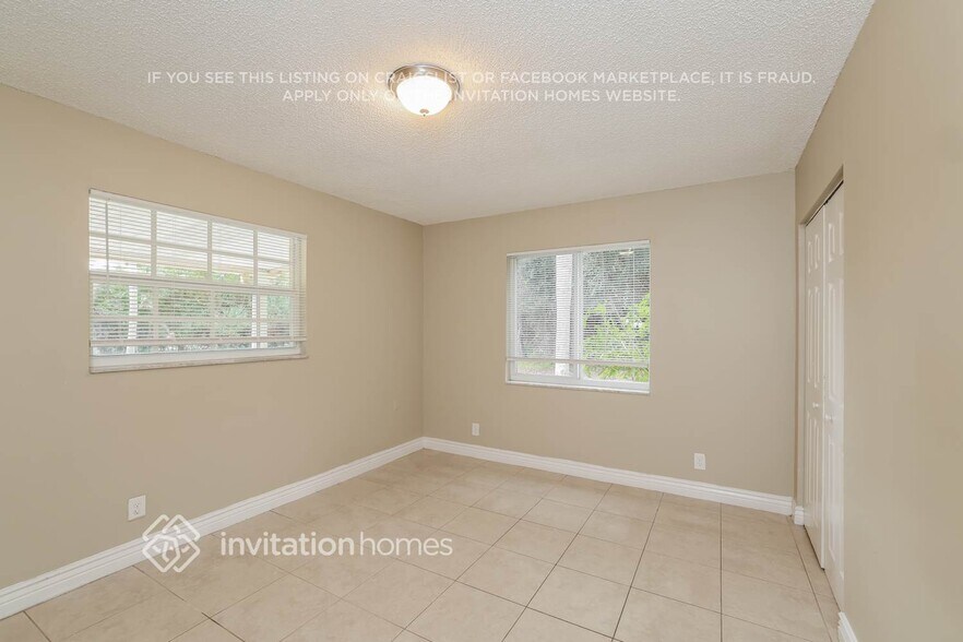 Building Photo - 13355 43rd Rd N