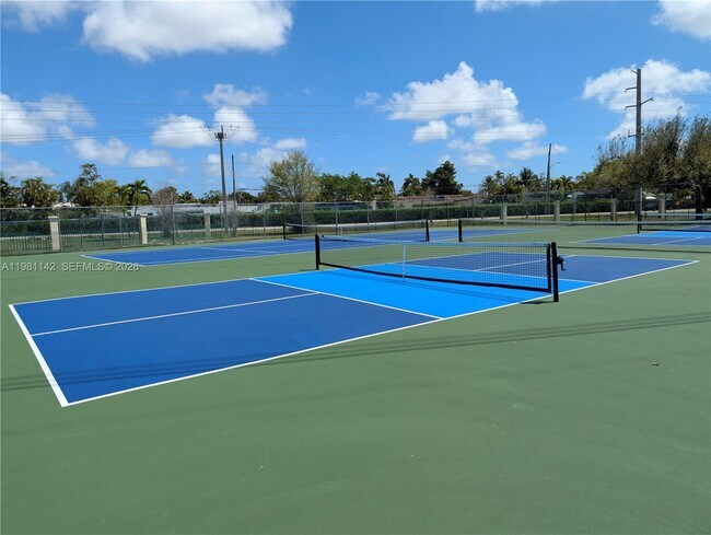 Building Photo - 3680 N 56th Ave