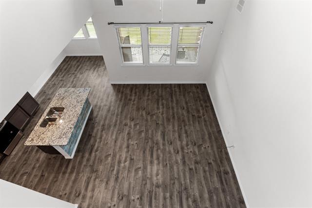 Building Photo - 606 Rawhide Way