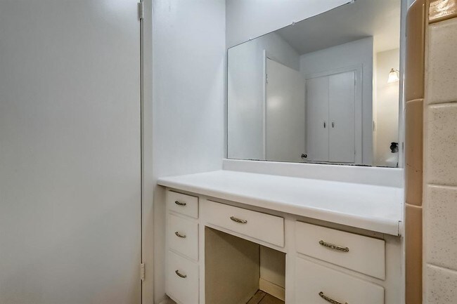 Building Photo - 15206 TX-36